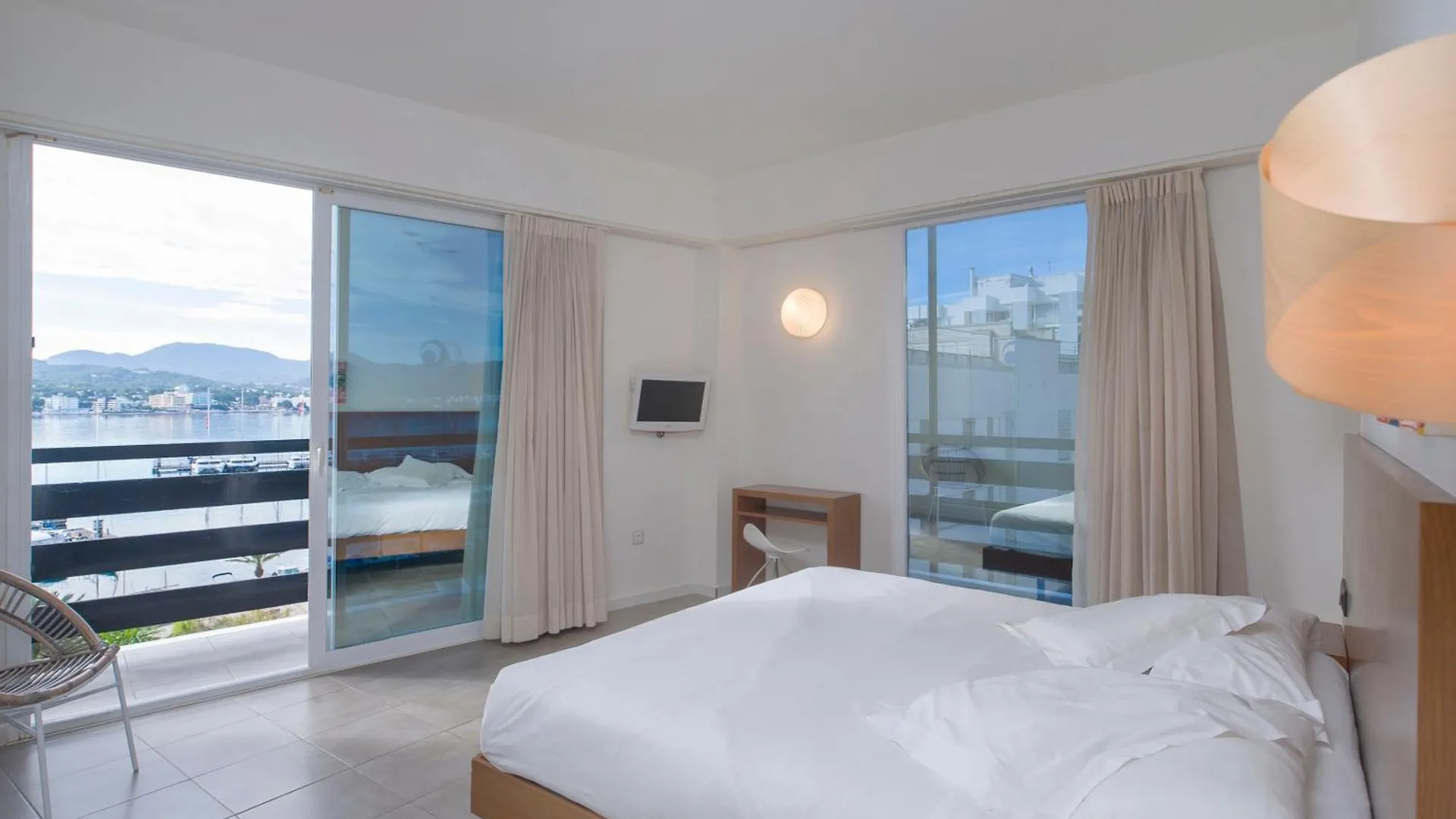 Es Mitjorn Hotel Sant Antoni de Portmany
