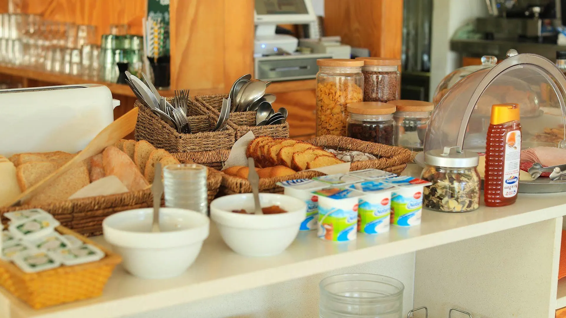 Es Mitjorn Hotel Sant Antoni de Portmany 2*,  Spagna