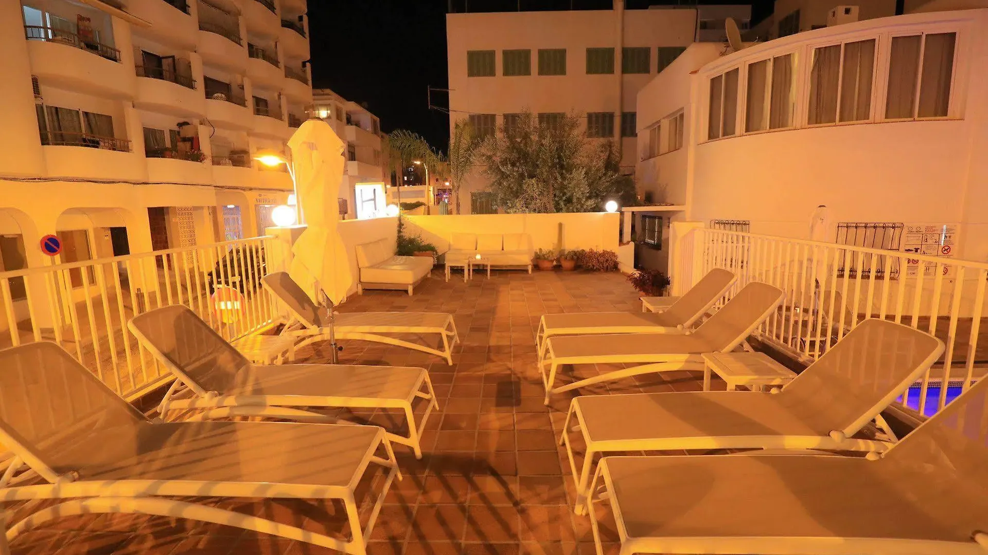 Es Mitjorn Hotel Sant Antoni de Portmany
